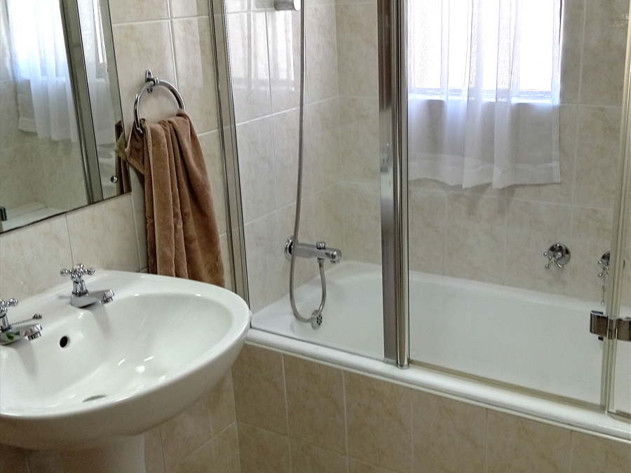 4 Bedroom Property for Sale in Edgemead Western Cape